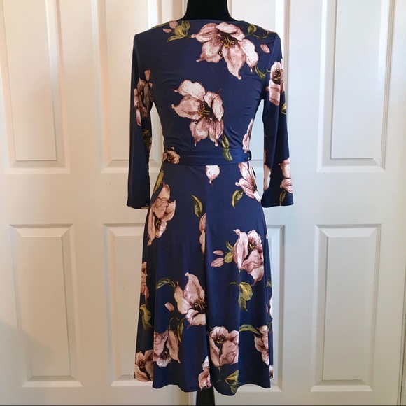 NWOT Janette “Tanisha” Floral Print Wrap Dress - Picture 4 of 6